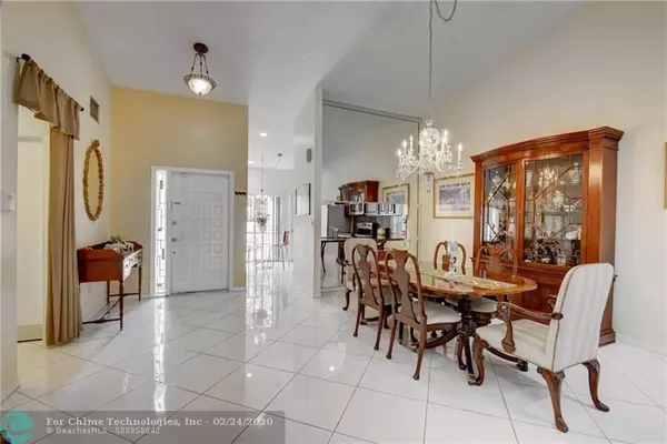 Deerfield Beach, FL 33442,2581 Emerald Way  #2581