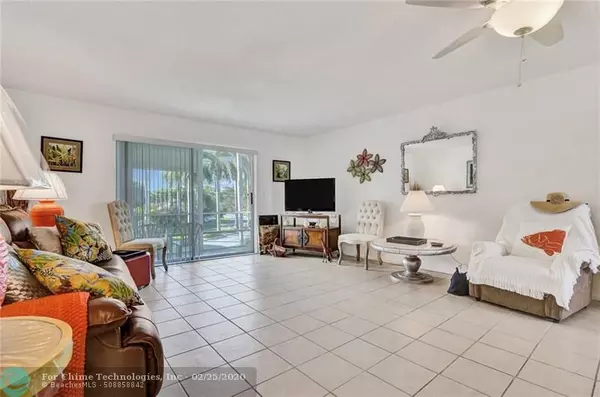 Hallandale, FL 33009,700 Layne Blvd  #220