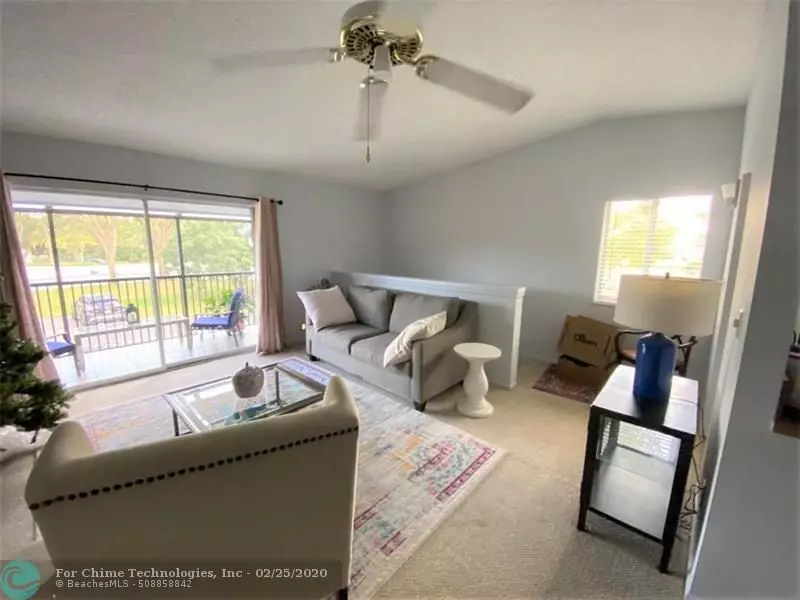 2713 S Oakland Forest Dr  #201, Oakland Park, FL 33309