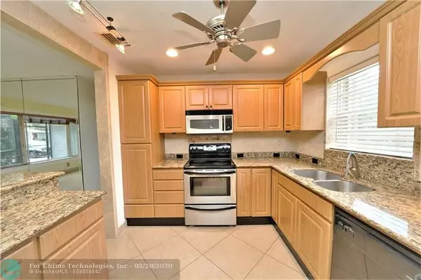 Pompano Beach, FL 33060,228 SW 10th Ct