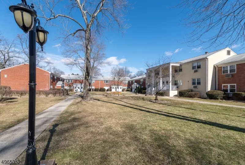 Ramsey Boro, NJ 07446,66 REGENCY PARK