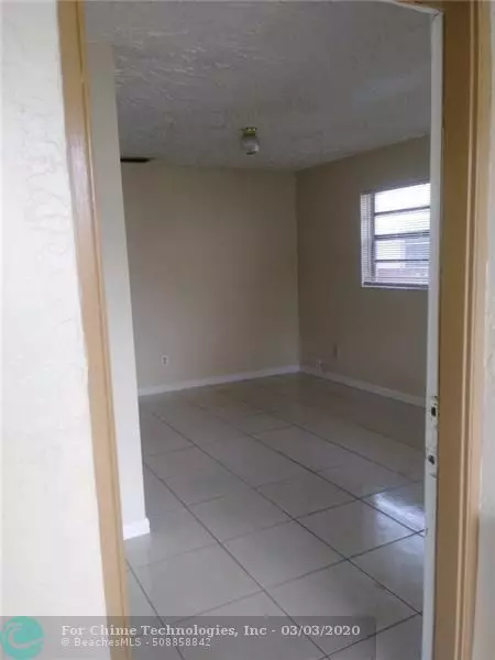 Hallandale, FL 33009,301 NW 7th Ct