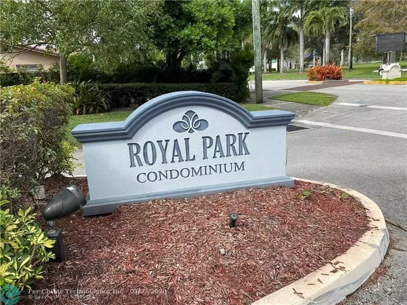 120 Royal Park Dr  #1D, Oakland Park, FL 33309