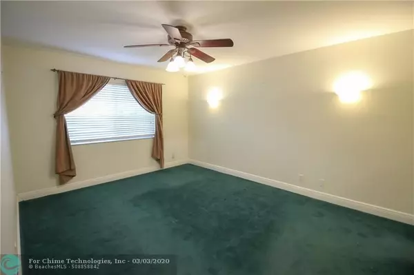 Pompano Beach, FL 33069,111 Gardens Dr  #102