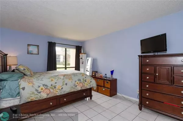 Deerfield Beach, FL 33442,2339 SW 15th St  #15