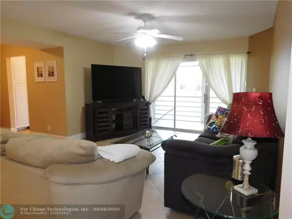 Lake Worth, FL 33467,3959 Via Poinciana  #203