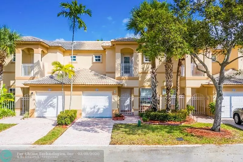 645 NW 170th Ter, Pembroke Pines, FL 33028