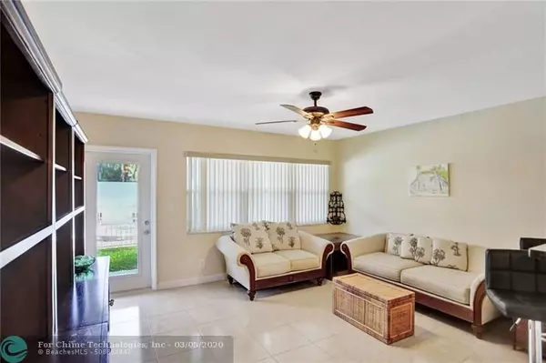 Hallandale Beach, FL 33009,500 Layne Blvd  #6