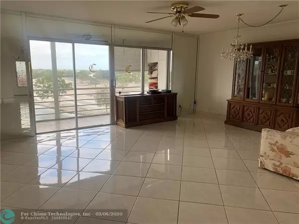 Hallandale, FL 33009,1445 Atlantic Shores Blvd  #609