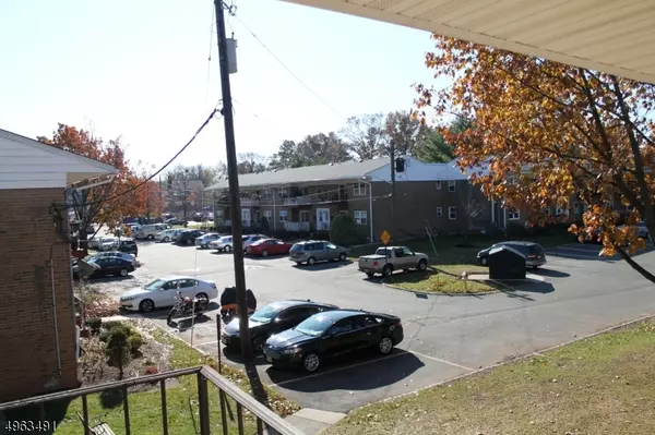 187 Evergreen #8B, Edison Twp., NJ 08837