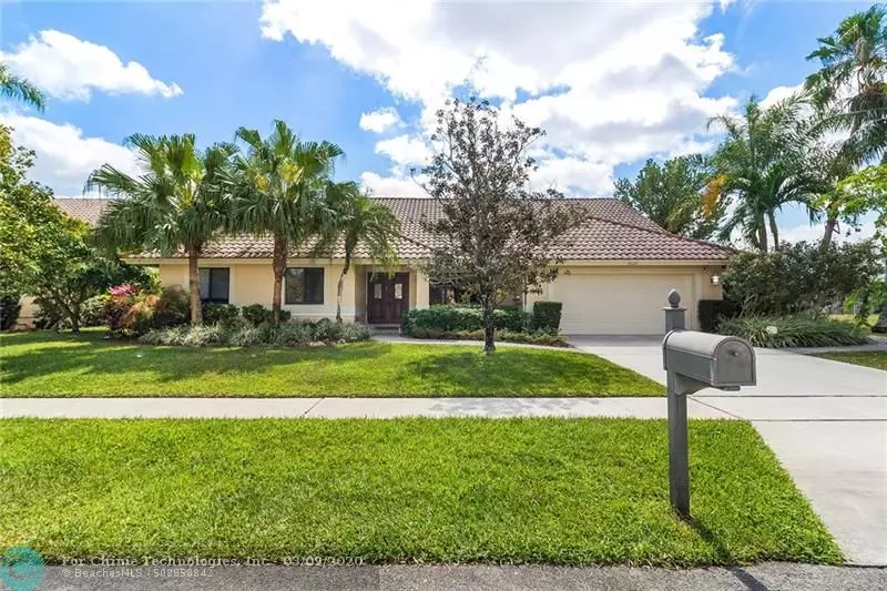 10120 SW 5th St, Plantation, FL 33324