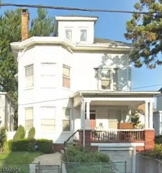 594-596 E 25TH ST, Paterson City, NJ 07514