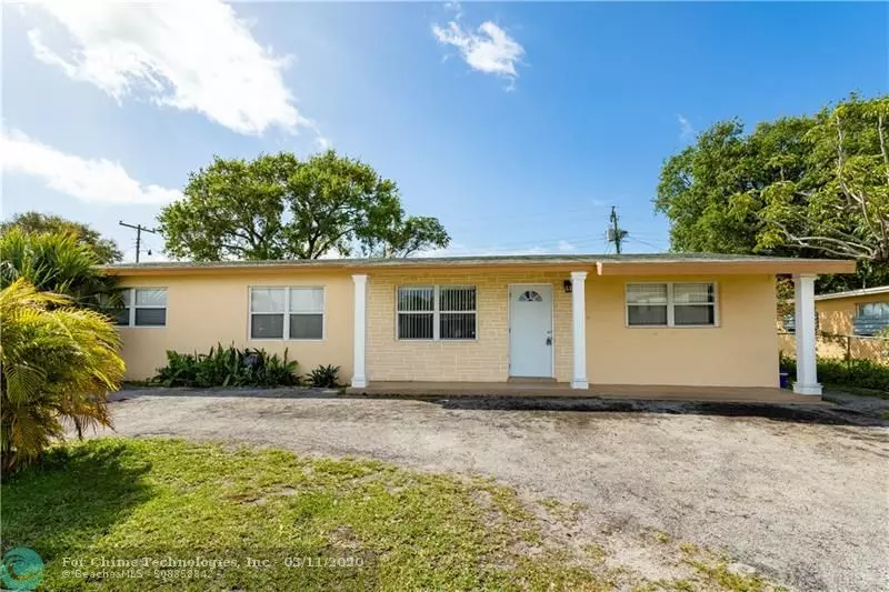 341 W 16th Way, Riviera Beach, FL 33404