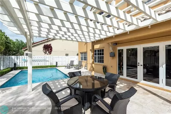 Weston, FL 33326,1375 Bayview Cir