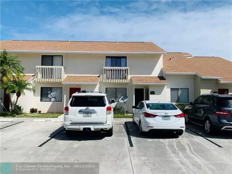 Green Acres, FL 33463,3002 Poolside Dr  #3002