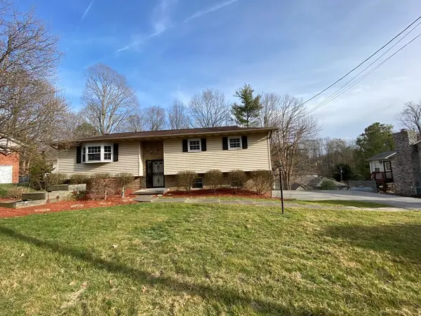 612 PIKEVIEW DRIVE, Beckley, WV 25801