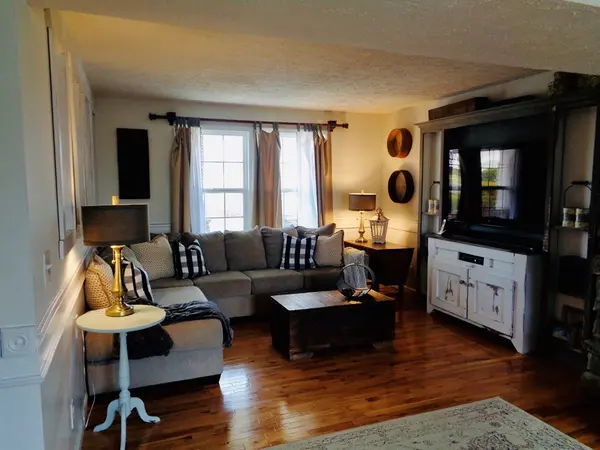 122 HUNTSMAN LANE, Shady Spring, WV 25918
