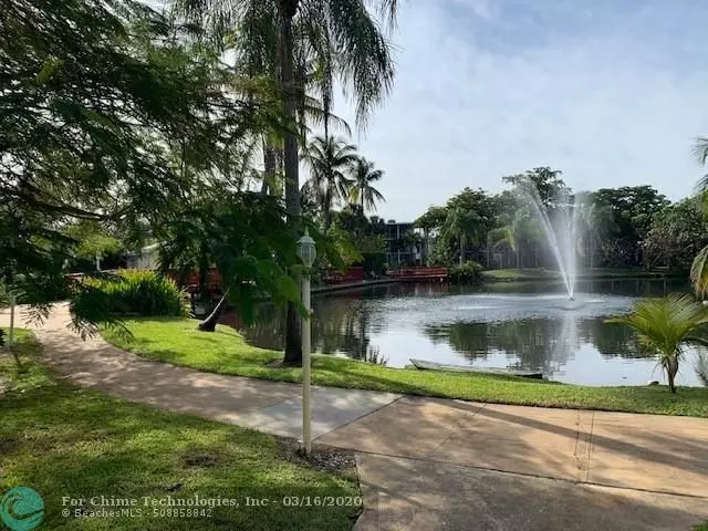 Deerfield Beach, FL 33441,777 SE 2nd Ave  #218C