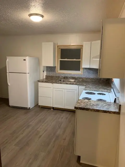 100 BUNCH STREET, Oak Hill, WV 25901