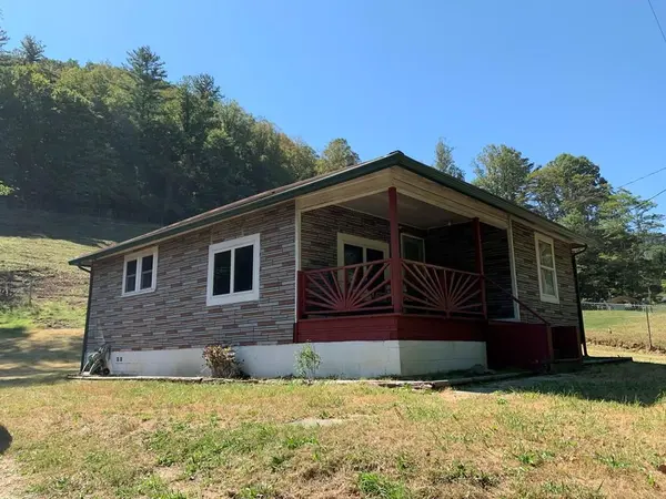 229 VASS BRANCH ROAD, Cirtsville, WV 25801