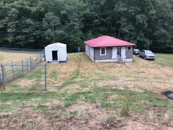 229 VASS BRANCH ROAD, Cirtsville, WV 25801