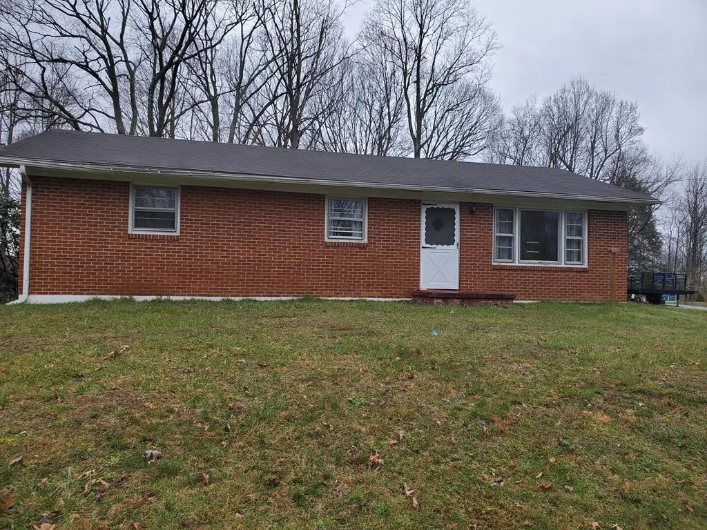 645 WONDERLAND ROAD, Fayetteville, WV 25840