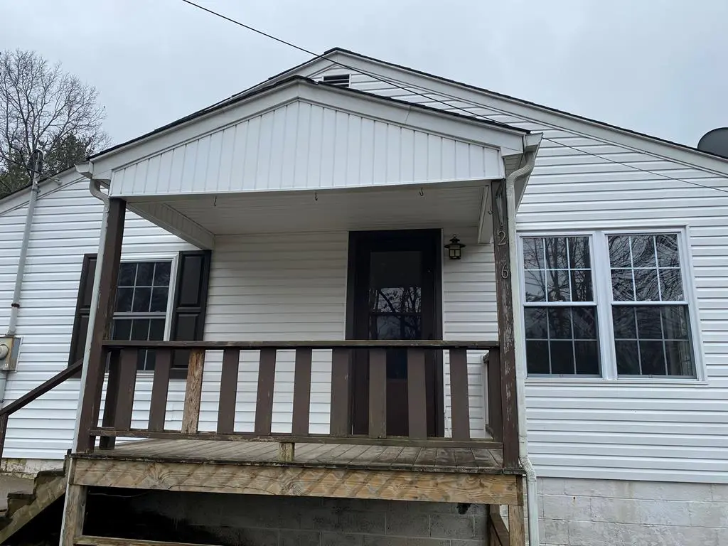 236 BURKE AVENUE, Mac Arthur, WV 25837