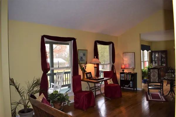 1152 OLD GOVERNMENT ROAD, Mt. Lookout, WV 26678