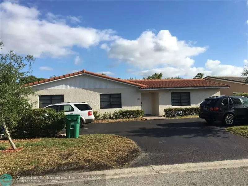 8455 NW 23rd Mnr, Coral Springs, FL 33065