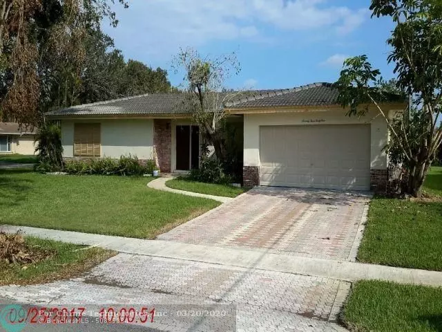 7341 NW 11th St, Plantation, FL 33313