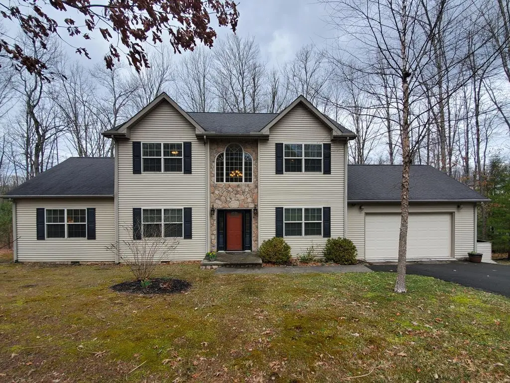 10 STONE CIRCLE ROAD, Beckley, WV 25801