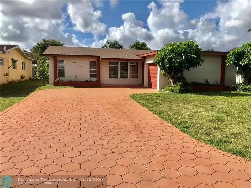 8840 W Long Acre Dr, Miramar, FL 33025