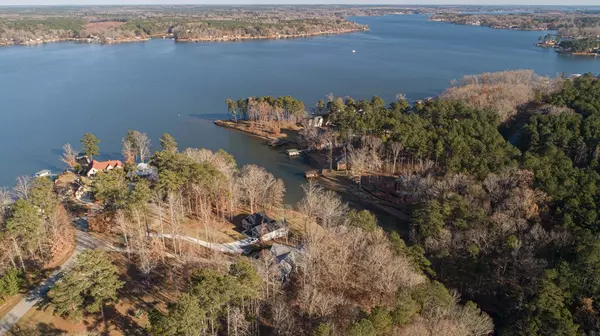Greenwood, SC 29649,202 Lakeport