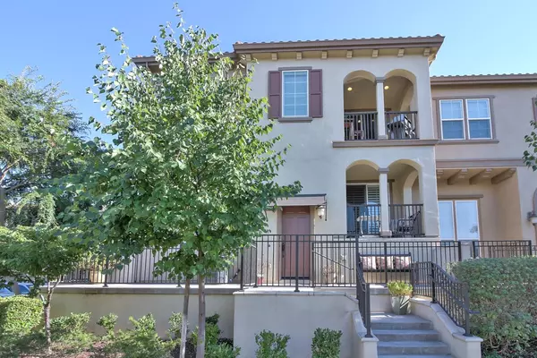 San Jose, CA 95124,2194 Santoro LN