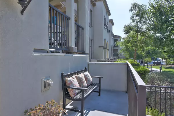 San Jose, CA 95124,2194 Santoro LN