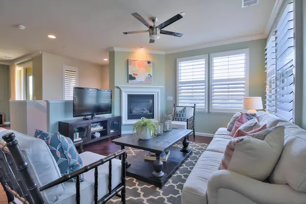 San Jose, CA 95124,2194 Santoro LN