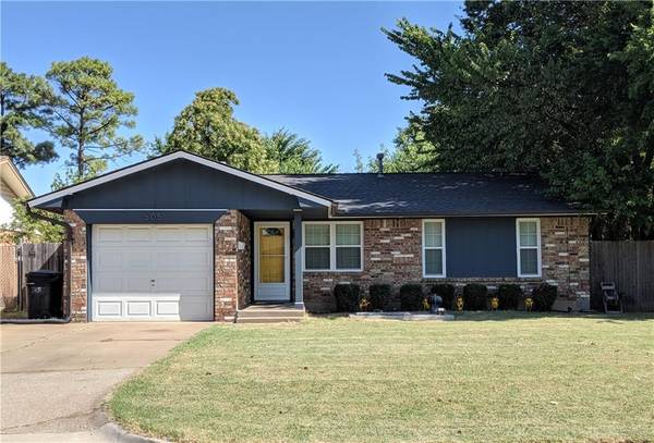 605 SW 10th Street, Moore, OK 73160
