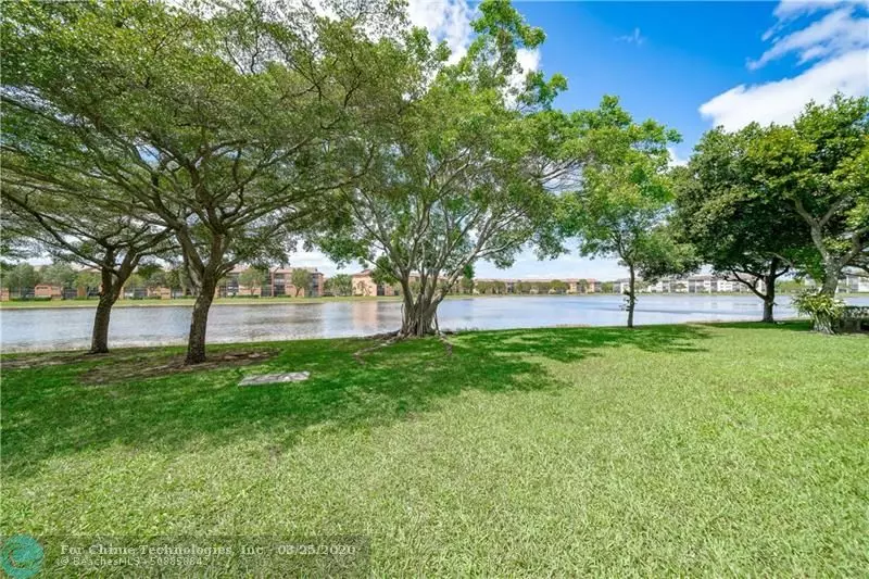 850 SW 138th Ave  #215D, Pembroke Pines, FL 33027