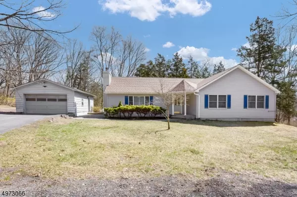 9 FROG POND RD, Blairstown Twp., NJ 07825