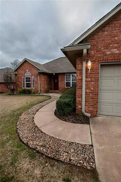 Washington, OK 73093,424 Clear View Drive