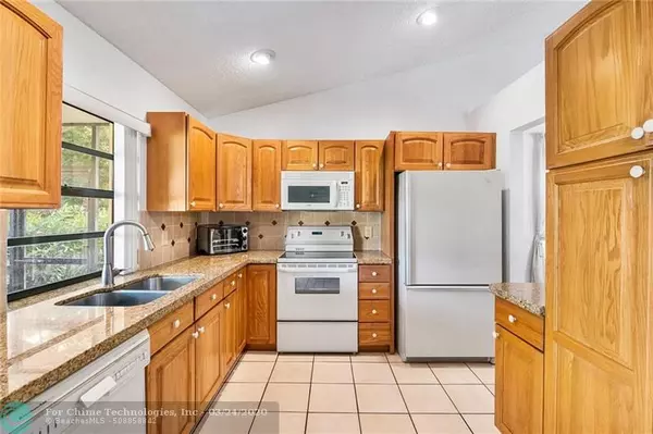 Coral Springs, FL 33071,9501 Shadow Wood Ln