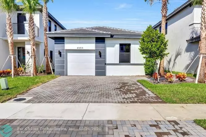 4943 Whispering Way, Dania Beach, FL 33312