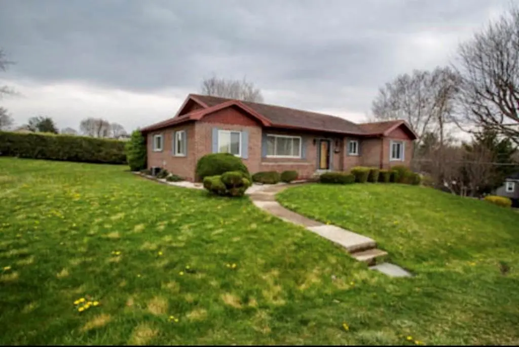 202 AVON STREET, Beckley, WV 25801