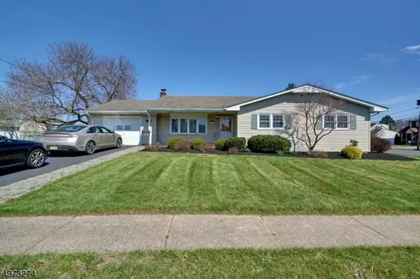 114 LOUISE DR, Manville Boro, NJ 08835