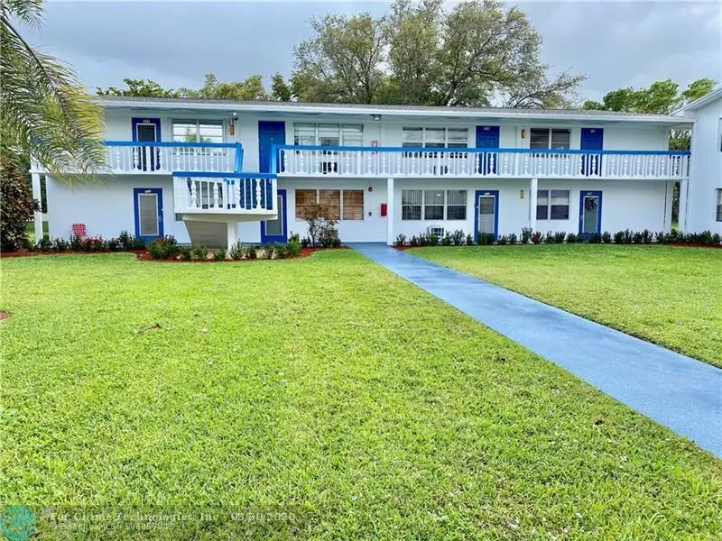 Deerfield Beach, FL 33442,227 Newport O  #227