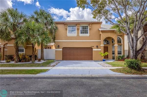 15826 NW 11th St, Pembroke Pines, FL 33028