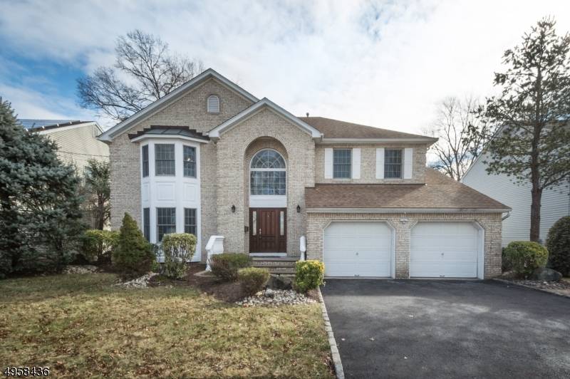 25 BENTLEY WAY, Woodbridge Twp., NJ 07067