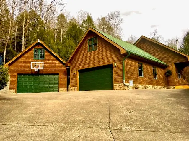610 OLD GAULEY ROAD, Mt. Nebo, WV 26679