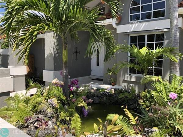 8245 SW 179th Ter, Palmetto Bay, FL 33157