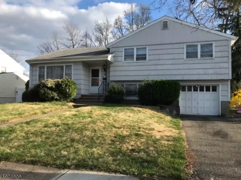 51 ESSEX PL, Dumont Boro, NJ 07628